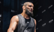 В UFC обсуждают возможность лишения пояса Хамзата Чимаева