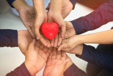 Казахстан вошёл в топ-30 самых щедрых стран мира