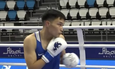 Разгромом с нокдауном обернулся бой чемпиона Азии по боксу из Казахстана