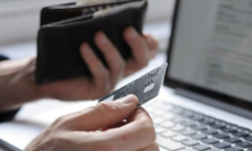 Назван опасный способ финансовой помощи взрослым детям