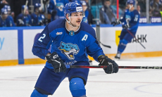 «Эта раздевалка способна на многое». Джейк Масси о поражении «Ак Барсу», проблемах и «потасовках» «Барыса»