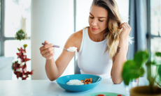 Гастроэнтеролог назвал самую щадящую диету для кишечника