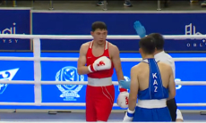 Чемпион по боксу из Казахстана разгромил соперника в бою за медаль