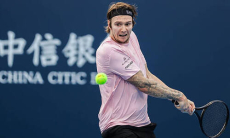 Двумя сетами завершился матч Александра Бублика на турнире в Вене 