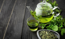 Ученые выяснили, как зеленый чай помогает бороться с ожирением и диабетом