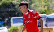 Казахстанский футболист забил за «Бенфику» в матче с разгромом