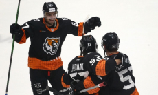 Клуб КХЛ понес потери перед матчем с «Барысом»