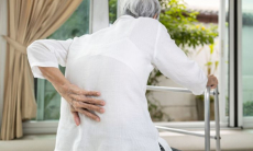 Перечислены привычки, которые разрушают здоровье костей