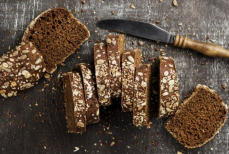 Назван самый полезный хлеб для снижения холестерина