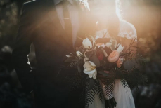 Названы благоприятные даты для заключения брака в конце 2025 года