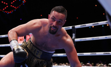 Супертяж с 22 победами «отправил» чемпиона мира в нокаут