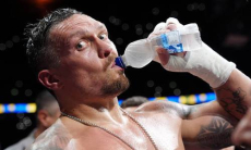 Непобежденный обладатель титулов WBО и WBA бросил вызов Александру Усику