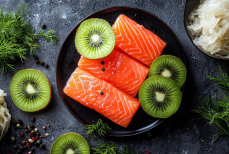 Представлен список неочевидных продуктов, которые защитят от ОРВИ осенью