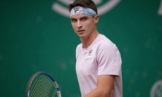 Сенсационным разгромом обернулся матч казахстанского теннисиста