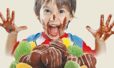 Названа неожиданная польза ограничения сладкого для детей