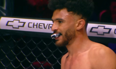 Скандалом закончился бой актёра из Казахстана против непобеждённого узбекистанца. Видео