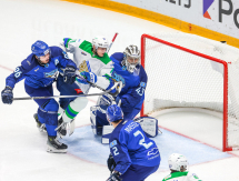 Фоторепортаж с матча КХЛ «Барыс» — «Салават Юлаев» 1:2