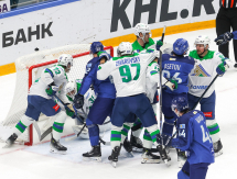 Фоторепортаж с матча КХЛ «Барыс» — «Салават Юлаев» 1:2