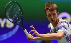 Камбэком обернулся матч теннисиста из Казахстана в Тайбэе