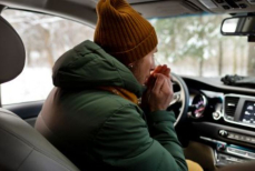 Медики рассказали, чем вреден подогрев сидений для мужского здоровья