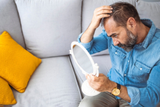 Учёные выяснили, что седина может защищать организм от рака