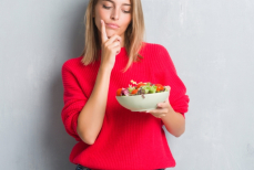 Какой продукт нужно включить в рацион после 35 лет