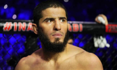 Исламу Махачеву пообещали сюрприз в титульном бою UFC