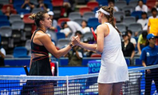 Елена Рыбакина — Арина Соболенко: прямая трансляция финала Итогового турнира WTA