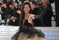 Модельер в 76 лет удивила сеть своей молодостью