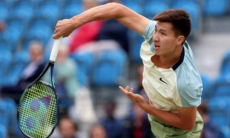 Камбэком обернулся матч казахстанского теннисиста в Лионе