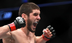 Исламу Махачеву «отдали» победу на UFC 322