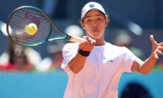 Двумя сетами закончился матч восходящей звезды казахстанского тенниса