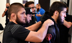 Хабиб Нурмагомедов обратился Исламу Махачеву перед боем UFC
