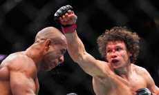 Российский боец потерпел фиаско на турнире UFC 322. Видео