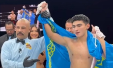 Казахстанский боксер нокаутировал мексиканца с 25 победами в дебютном бою в США