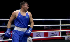 Казахстанского боксёра отправили в нокдаун и лишили медали Кубка мира