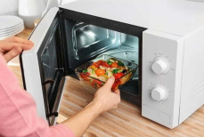Можно ли «заработать» рак от микроволновой печи — что говорят врачи и исследования