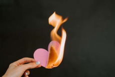 Как понять, что отношения подходят к концу — объяснение психолога