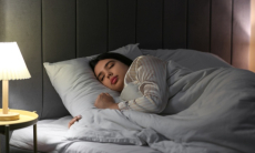 Почему опасно спать ночью при включенном свете