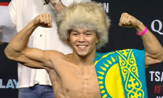 Алмабаев прошел взвешивание и дуэль взглядов перед седьмым боем в UFC. Видео