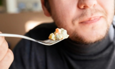 Как сделать салат «Оливье» полезным