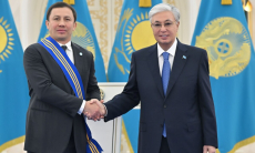 Касым-Жомарт Токаев наградил Геннадия Головкина