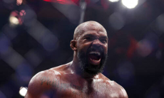 Легенда UFC выстрелил из гранатомета в России. Видео