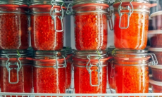 Какая икра полезнее: красной или белой рыбы?