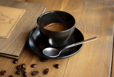 Одну группу людей предупредили об опасности чрезмерного употребления кофе