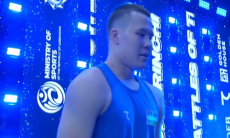 Два казахских боксера выступят за Узбекистан на чемпионате мира