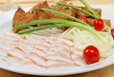 Названа полезная норма сала в день, которой стоит придерживаться