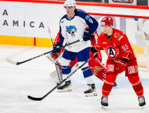 Фоторепортаж с матча КХЛ «Автомобилист» — «Барыс» 1:4