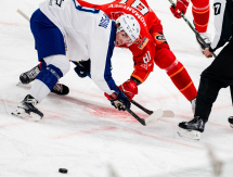 Фоторепортаж с матча КХЛ «Автомобилист» — «Барыс» 1:4