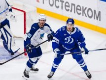 Фоторепортаж с матча КХЛ «Динамо» — «Барыс» 2:4